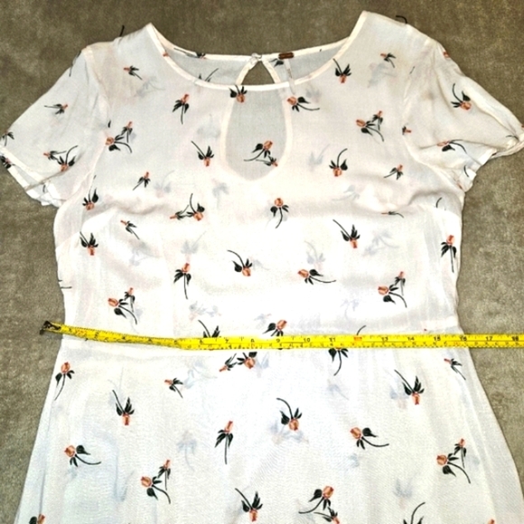 Free People 90s Rosebud Floral Mini Dress Babydoll Blush Size 4 - Picture 9 of 13